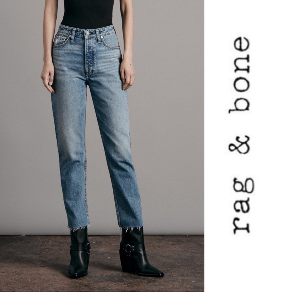 Rag & Bone Nina High-Rise Cigarette Medium
Wash (Delavan) Slim Fit Ankle Jean